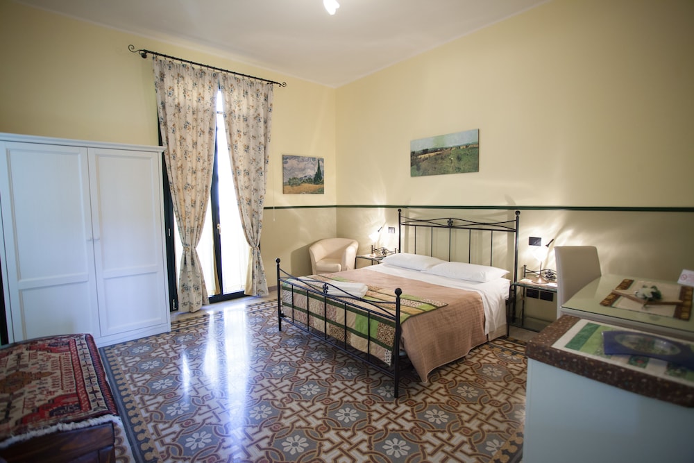 Triple Room, Balcony