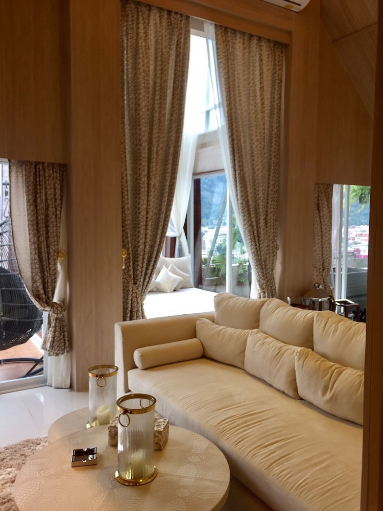 Executive Penthouse 3 Bedroom photo 2