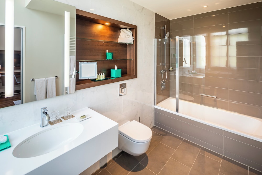 Deluxe Suite, 1 Bedroom thumbnail 6