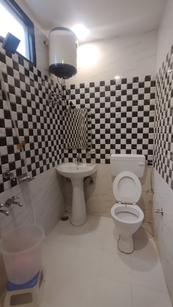 Deluxe Triple Room photo 2