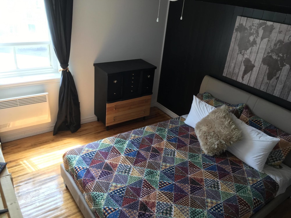 Standard Double Room, 1 Queen Bed, Non Smoking, Private Bathroom photo 3