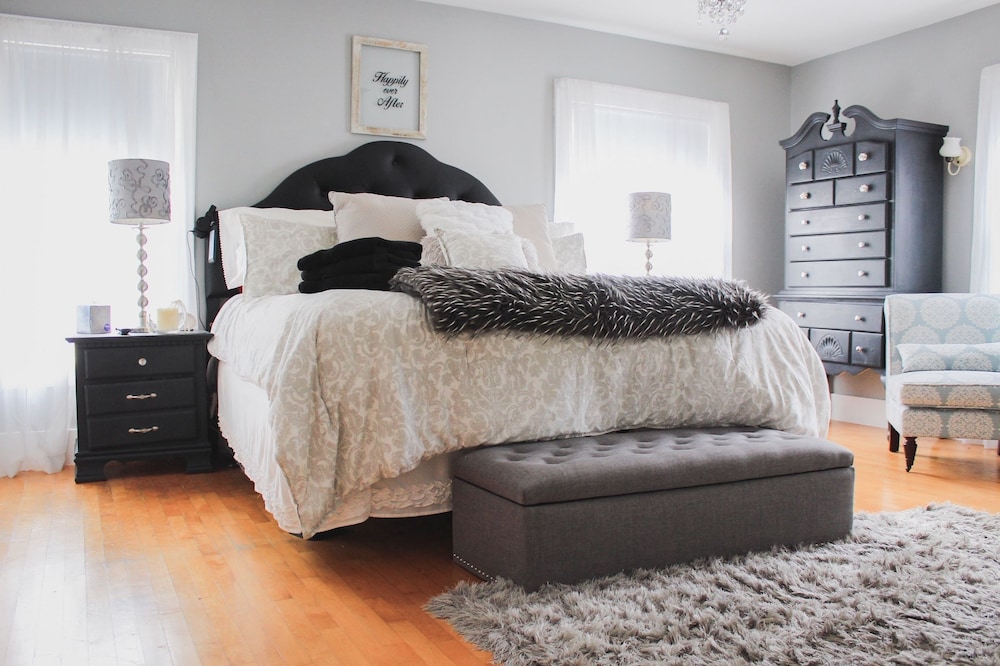 Romantic Single Room, 1 King Bed, Fireplace
