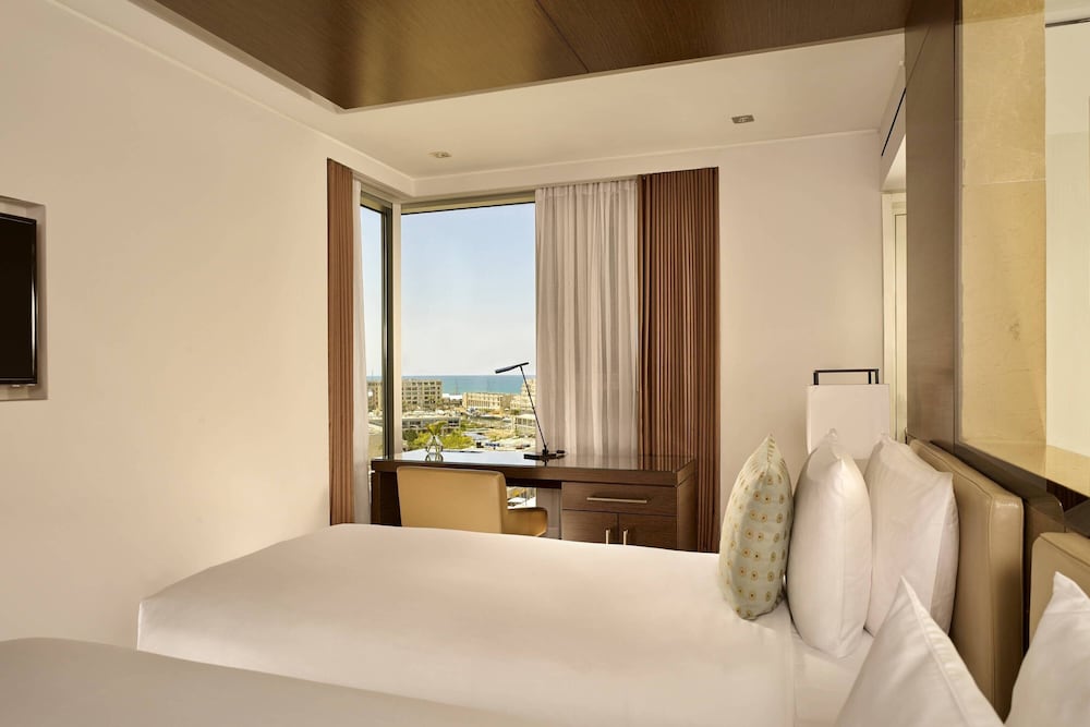 Superior Room, 2 Twin Beds, Harbor View