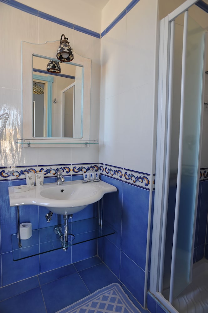 Panoramic Double or Twin Room photo 2