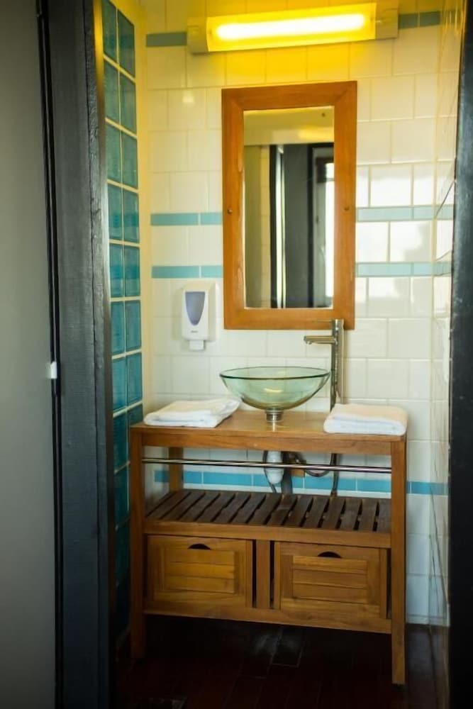 Superior Twin Room (With Shower) photo 2