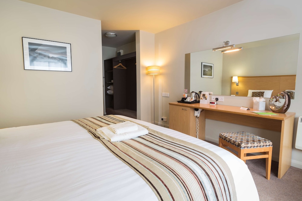 Suite, 1 King Bed, Non Smoking - Photo 5