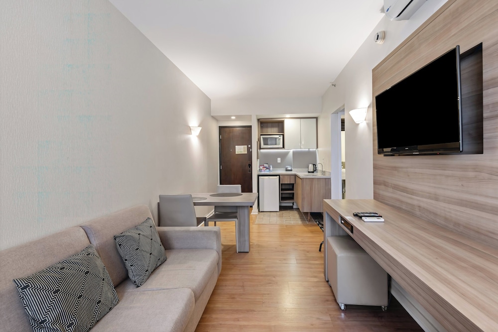 Suite, 1 Bedroom, Kitchen
