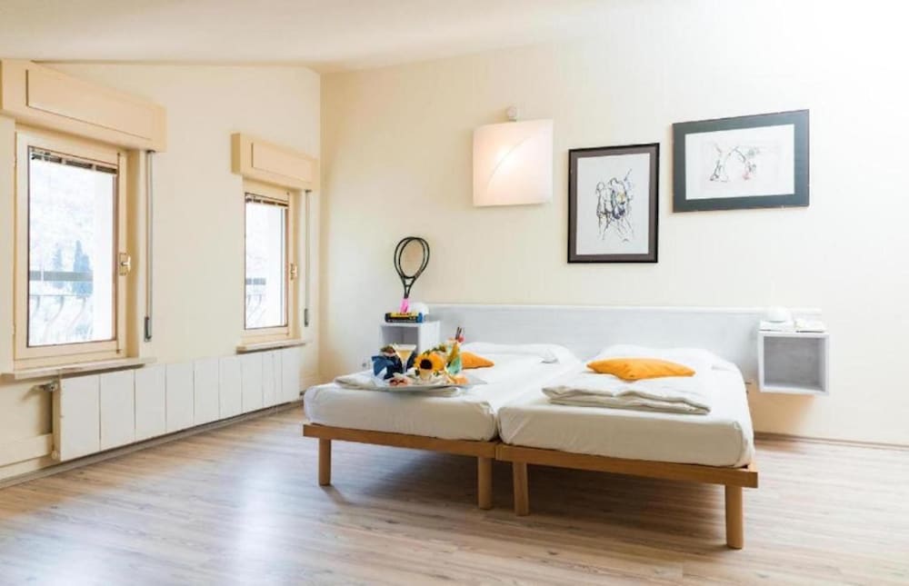 Classic Double or Twin Room, Tower (no ascensore) photo 1