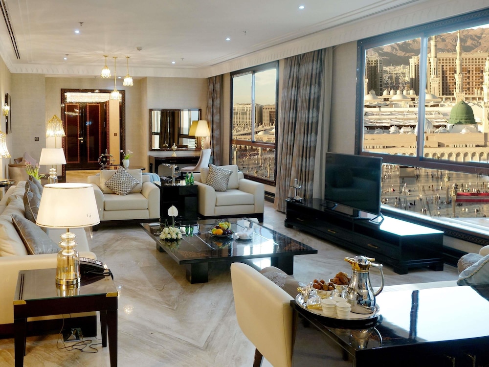 Royal Suite, 1 Double Bed (Haram View)