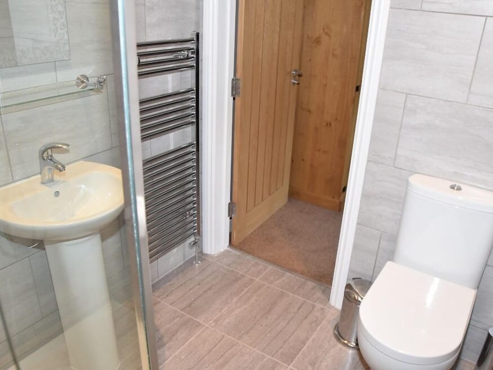 Superior Double Room, Ensuite (Interconnecting Rooms) photo 3