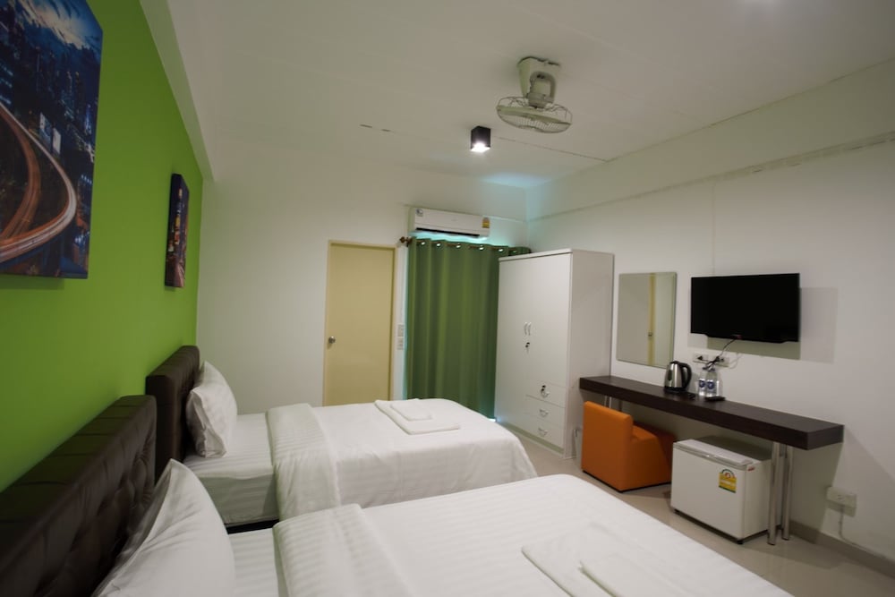 Superior Triple Room photo 2