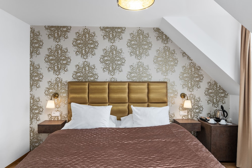 Deluxe Suite photo 2