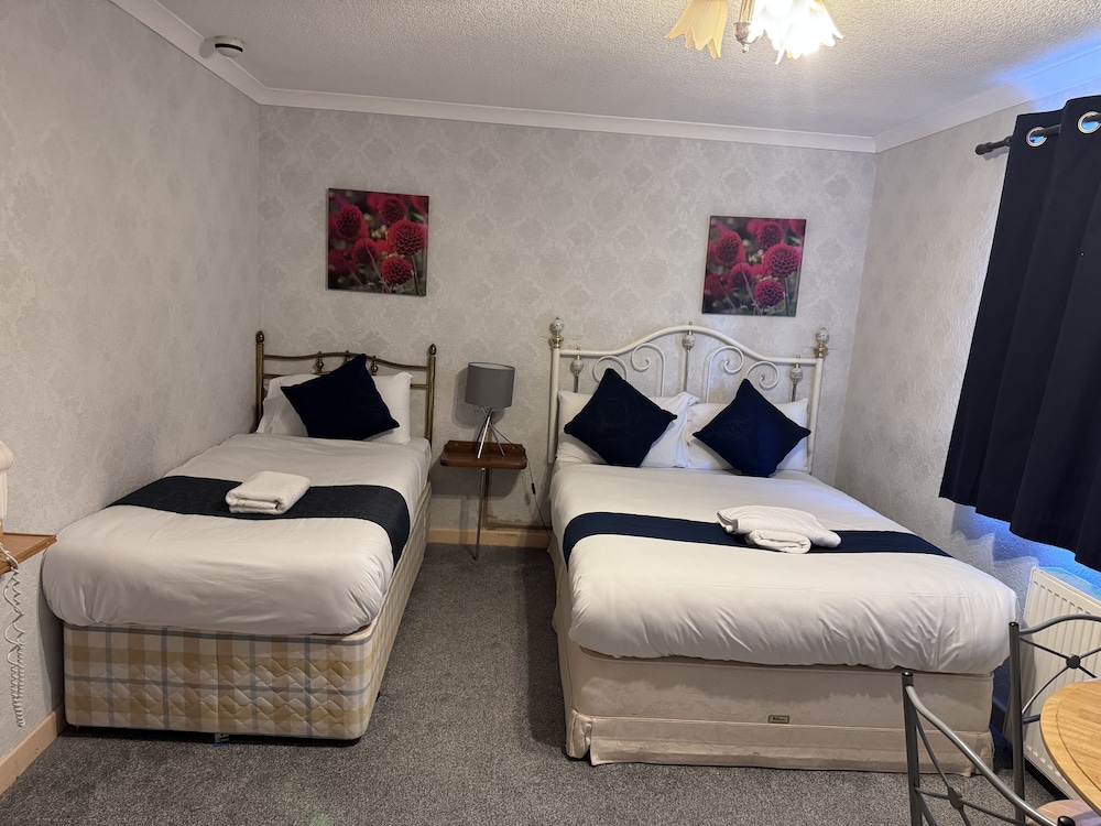Deluxe Triple Room photo 3