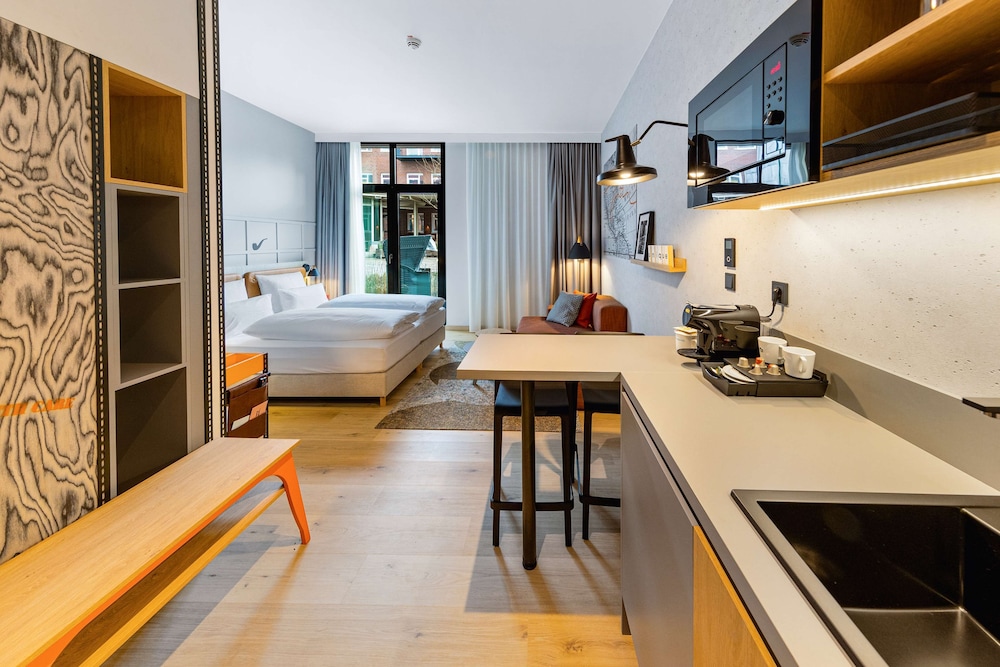 Room, Terrace (Bigpack)
