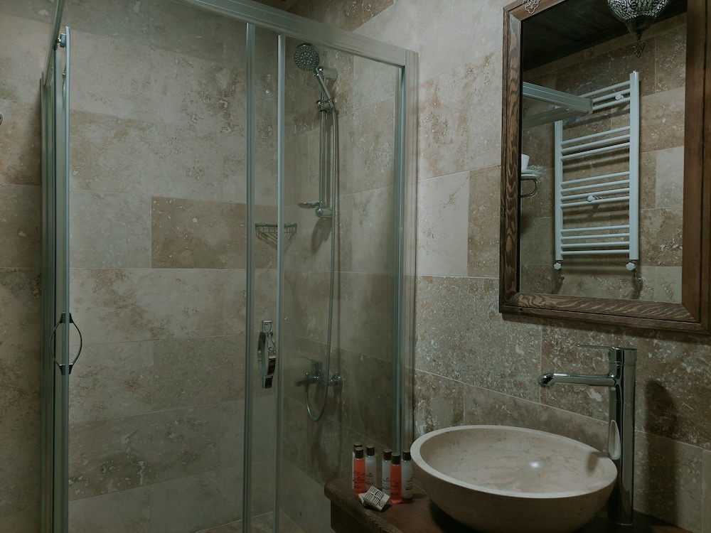 Standard Room - Photo 8