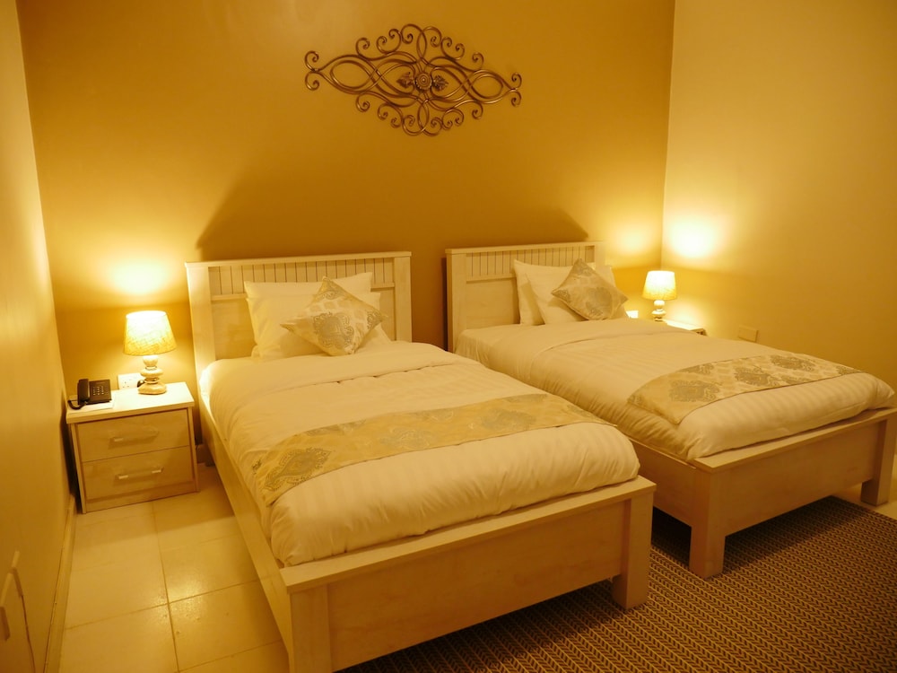 Deluxe Double or Twin Room photo 1