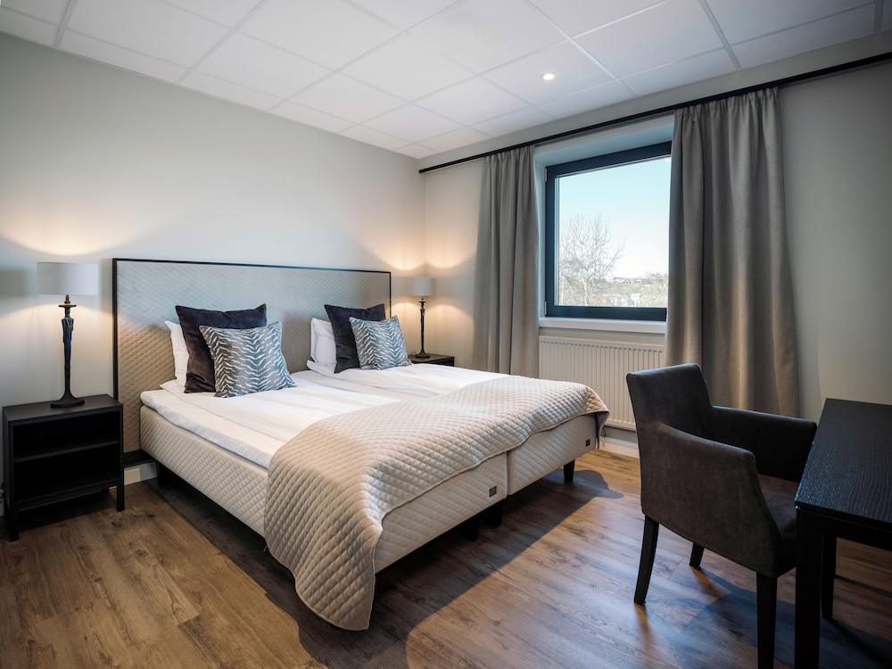 Room, Non Smoking (2 Single Beds) - Photo 3