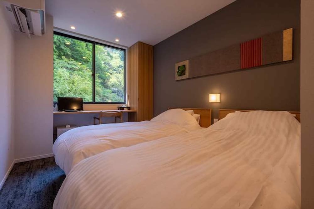 Standard Twin Room, 2 Twin Beds, Non Smoking, Mountain View photo 1