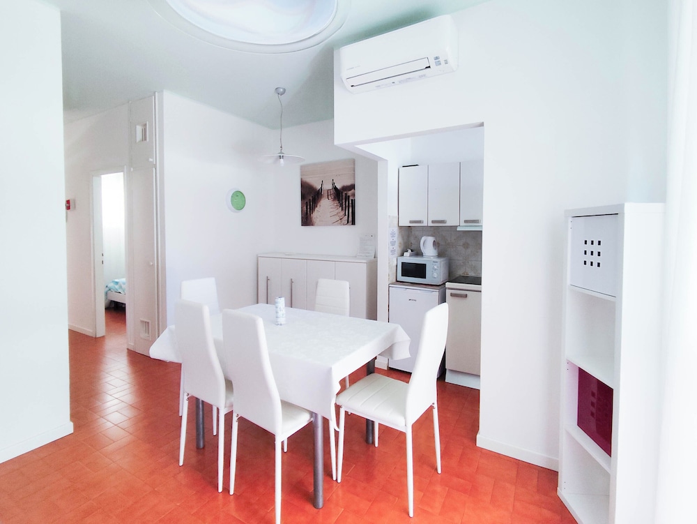 Apartment, 2 Bedrooms, Balcony, City View
