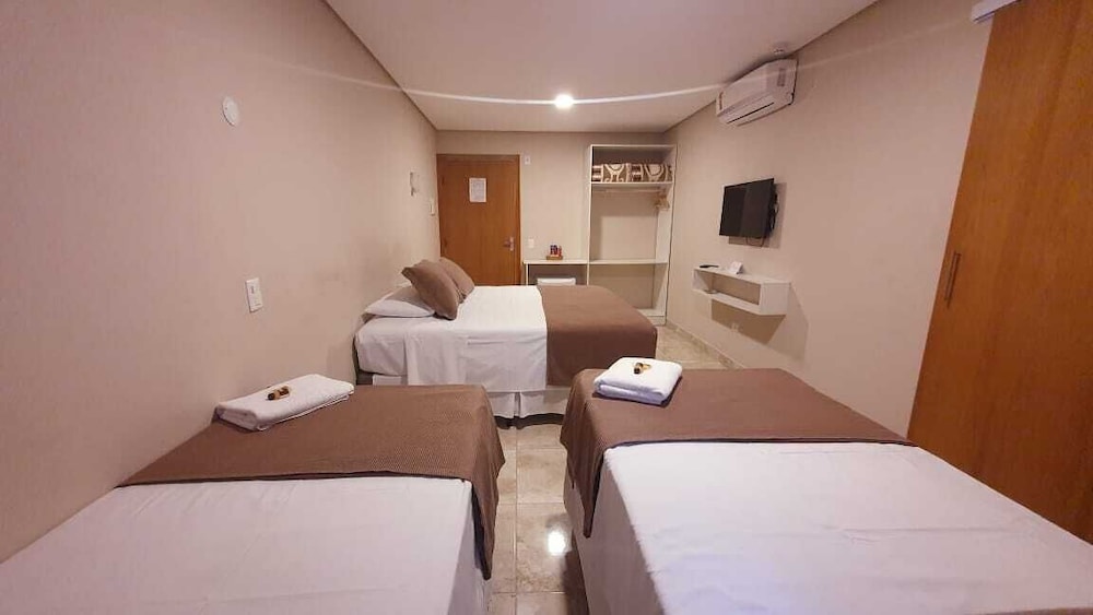 Standard Quadruple Room - Photo 3