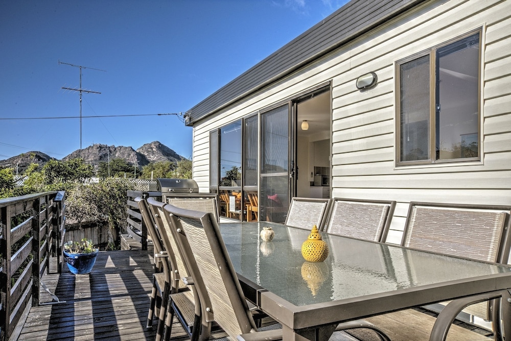 Stylish 2 Bedroom House With A Great Entertainment Deck photo 3