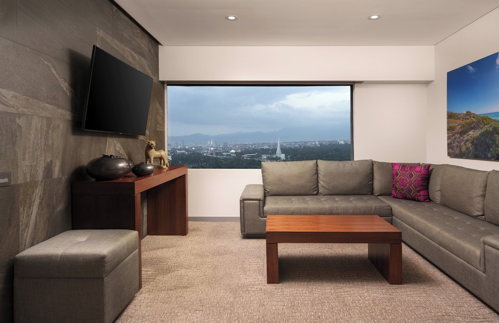 Classic Room, 2 Queen Beds (Polanco View)
