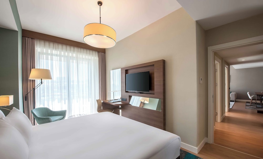 Three Bedroom Superior Apartment with Terrace photo 2