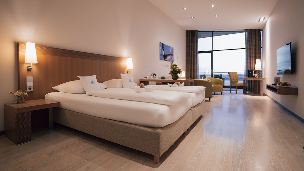 Junior Suite, Lake View