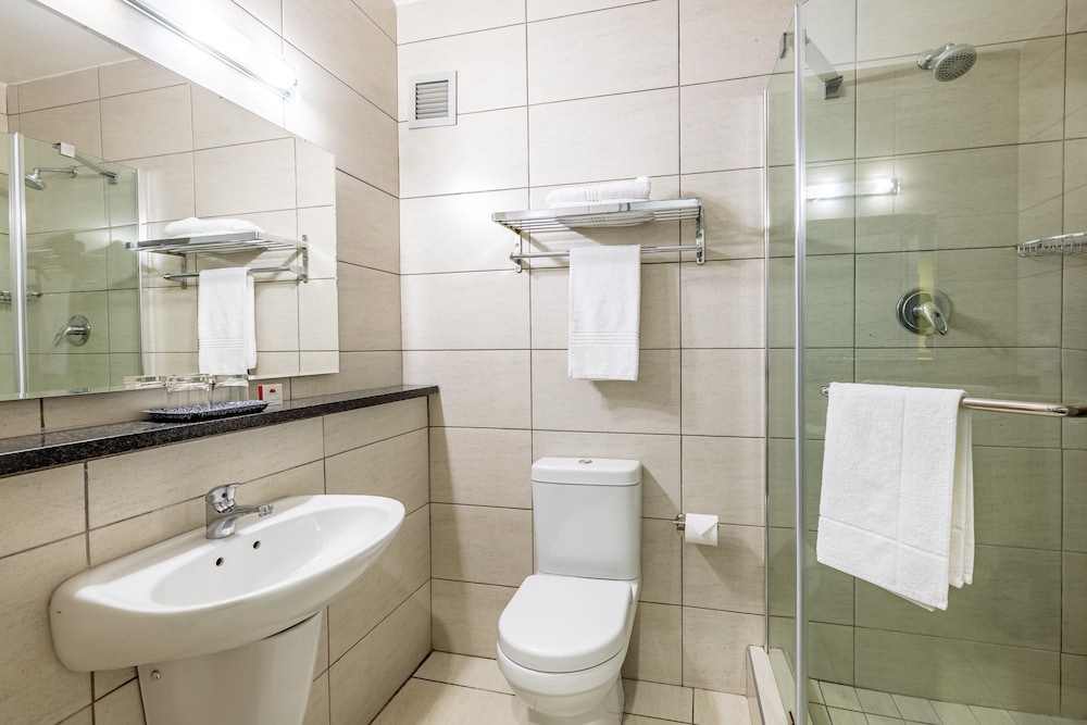 Double Room - Photo 6