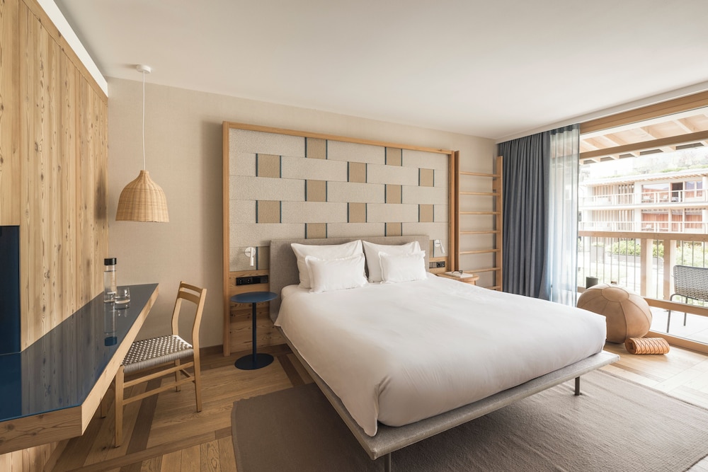 Grand Deluxe Double Room
