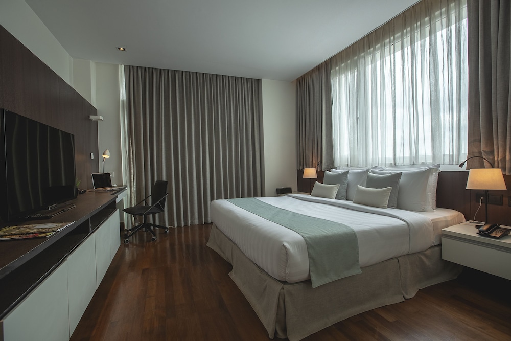 Suite, 2 Bedrooms (Min 3 Nights Stay) - Photo 1