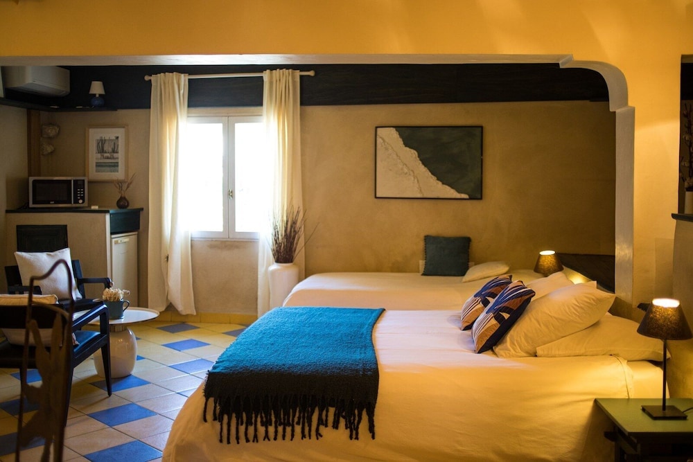 Family Suite - Photo 12