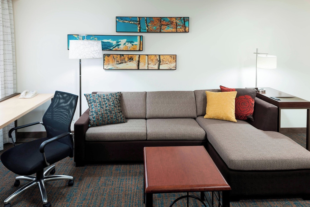 Suite, 1 Bedroom - Photo 4