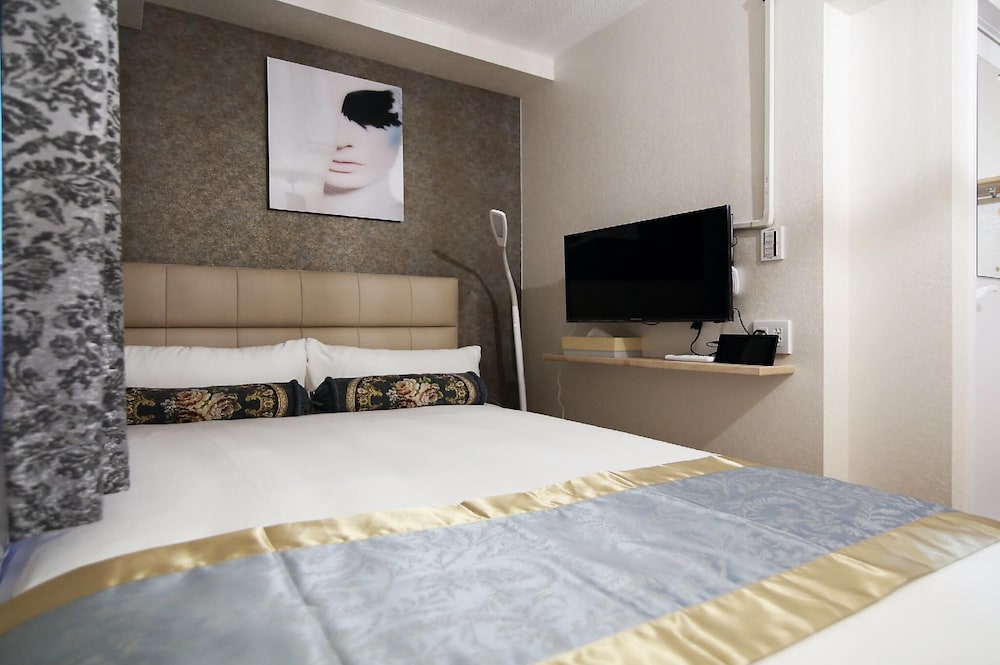 Room, 1 Double Bed (GS102) photo 2