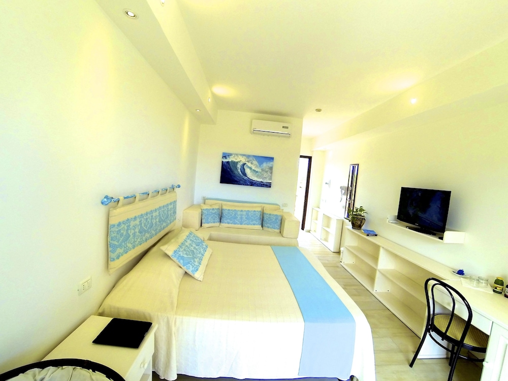 Superior Double Room (3 people) photo 1