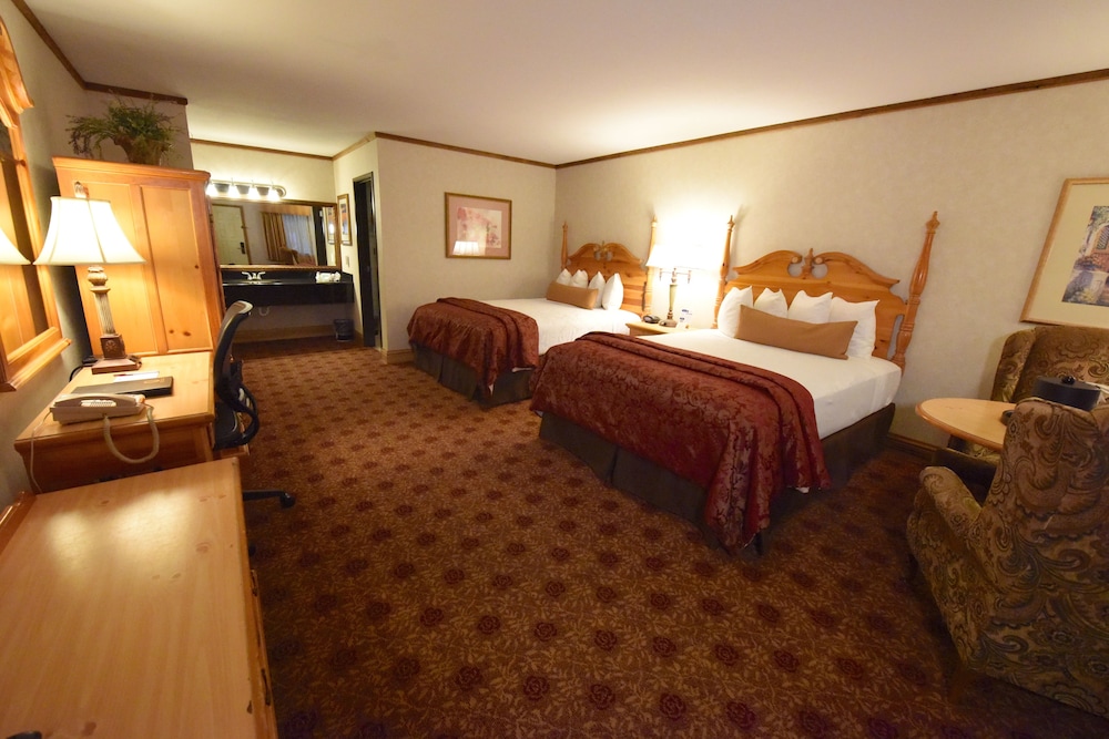 Suite, Multiple Beds, Non Smoking, Courtyard Area (with Sofabed) - Photo 4