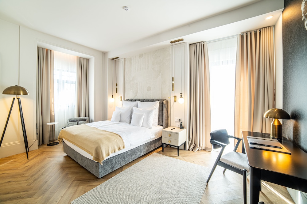 Single Room, 1 Queen Bed photo 2