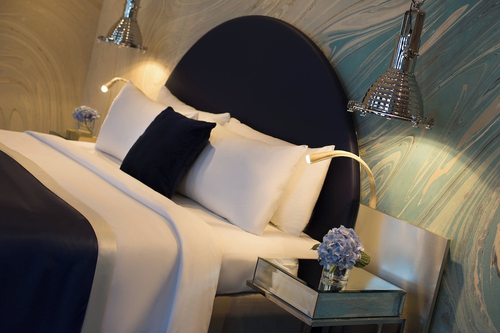 Suite, 2 Bedrooms, City View thumbnail 6
