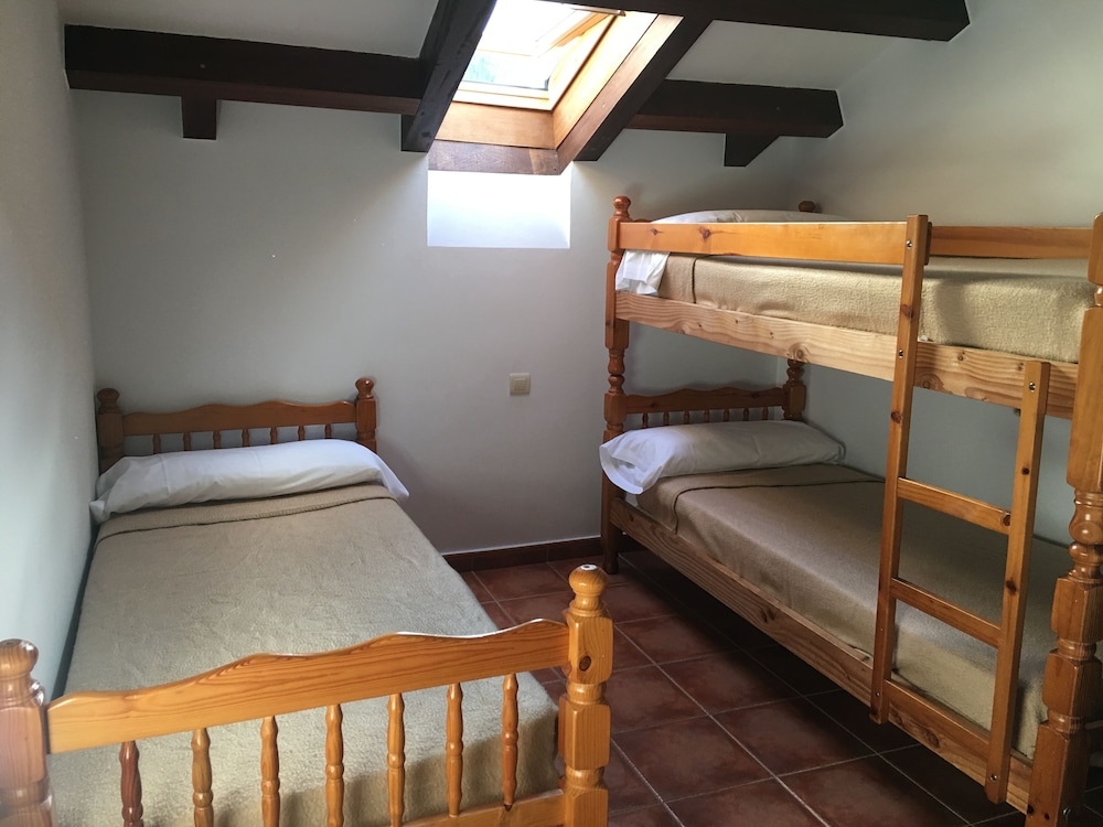 Habitación triple, baño privado