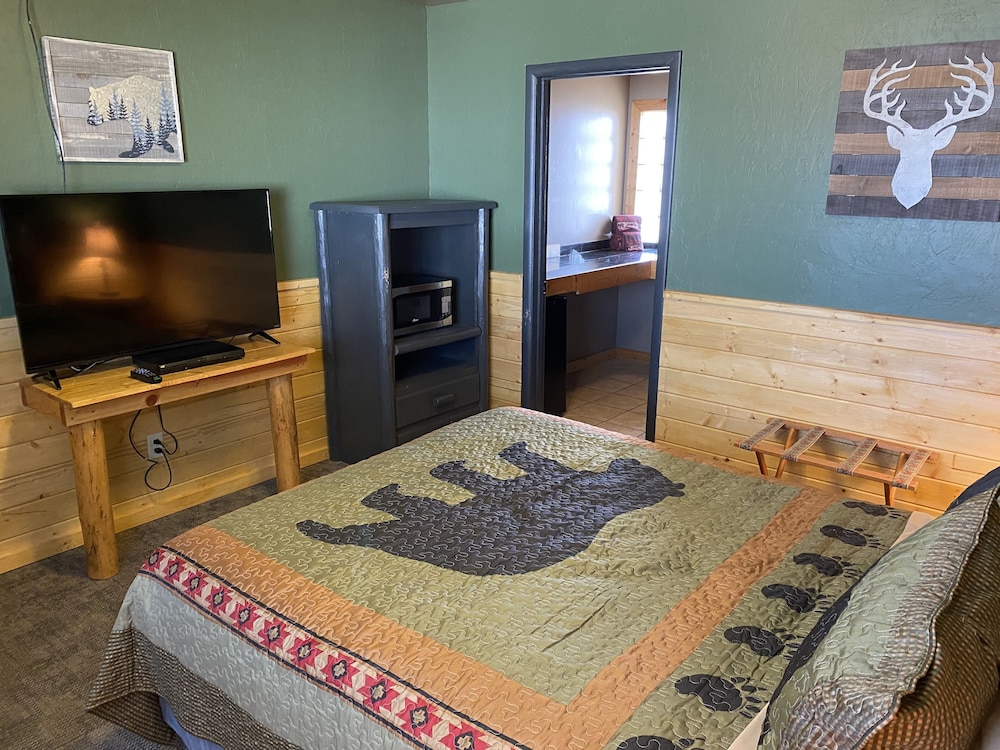 Standard Single Room, 1 Queen Bed photo 2