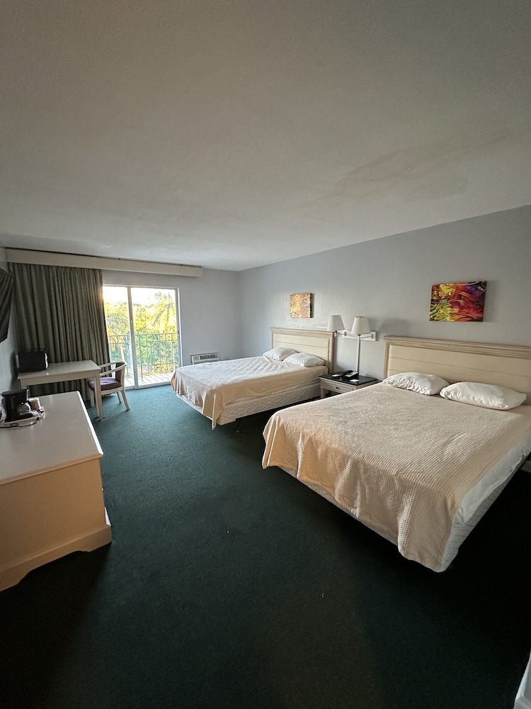 Basic Double Room - Photo 1