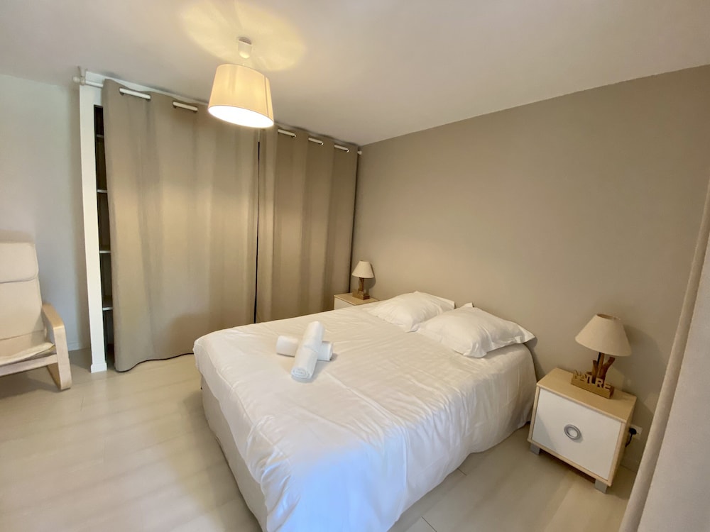 Family Apartment, 2 Bedrooms, Terrace, Garden Area