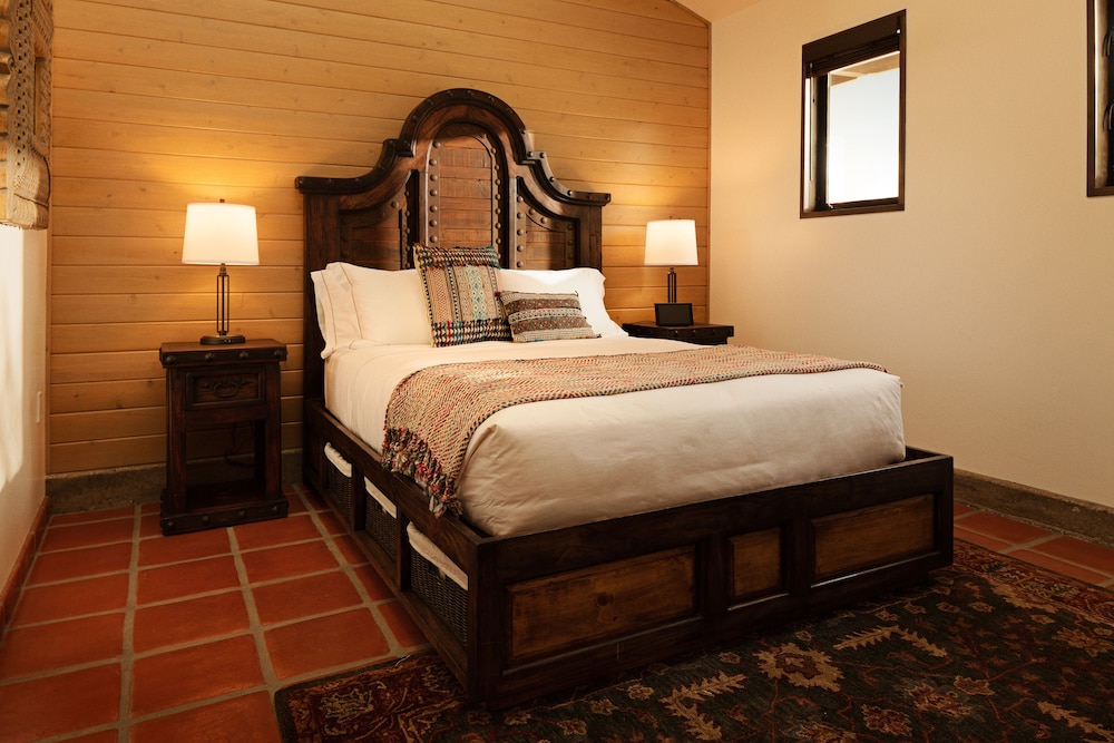 Deluxe Room, 2 Queen Beds (El Pavo Real) photo 1