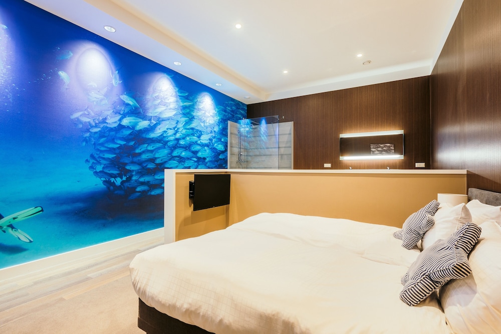Superior Double or Twin Room, No Windows (Atlantis Loft) - Photo 2