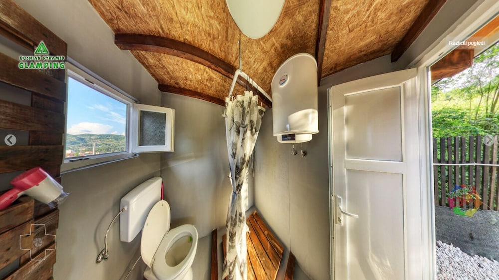 Panoramic Bungalow photo 2
