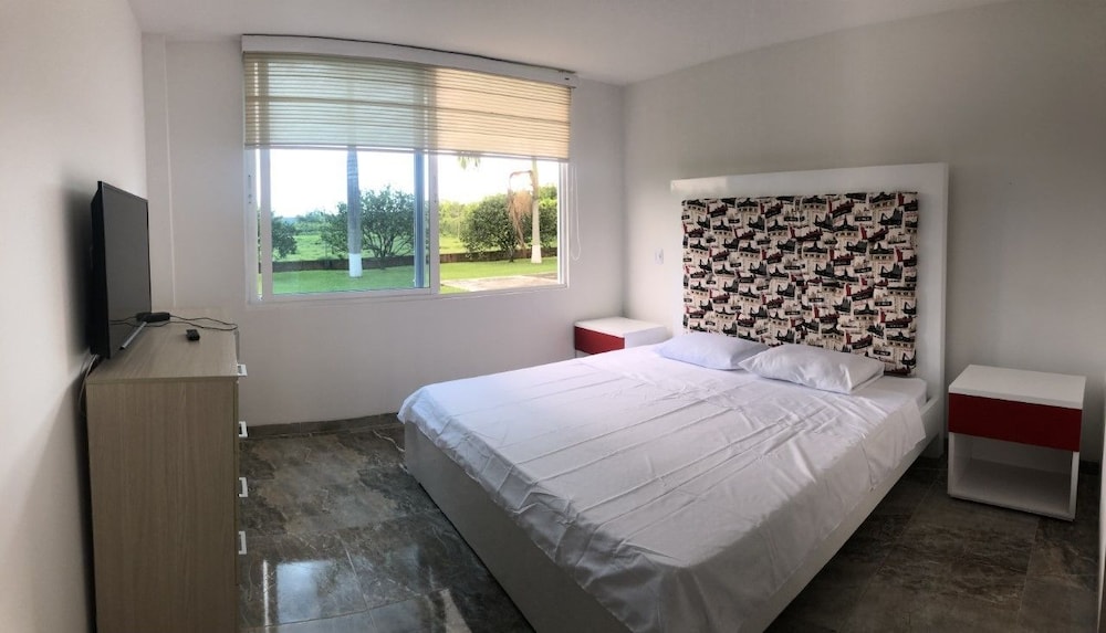 Deluxe Double Room, Garden View