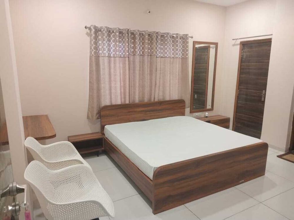 Basic Double Room