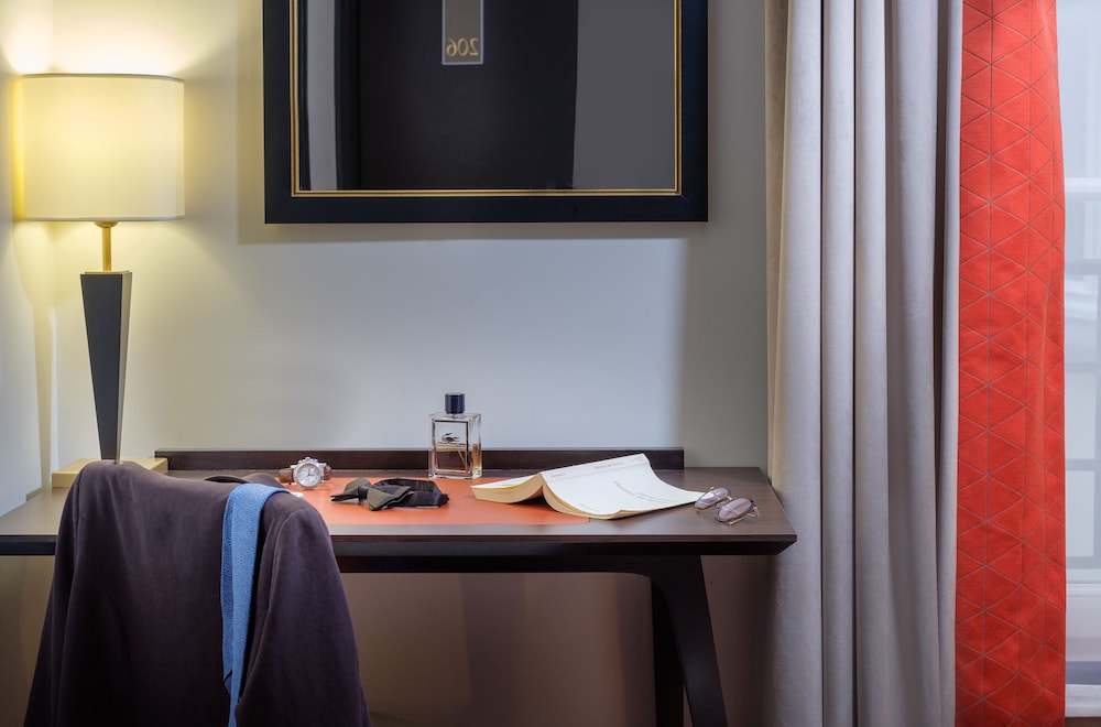 Classic Double Room thumbnail 6
