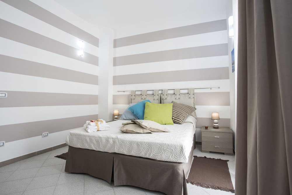 Standard Double Room, City View photo 3