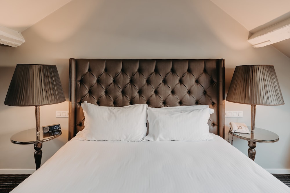 Deluxe Room - Photo 2